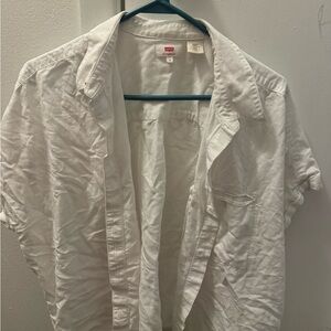 Levi’s button up short sleeve shirt